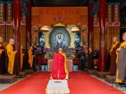 中国佛学院举行2025年浴佛法会